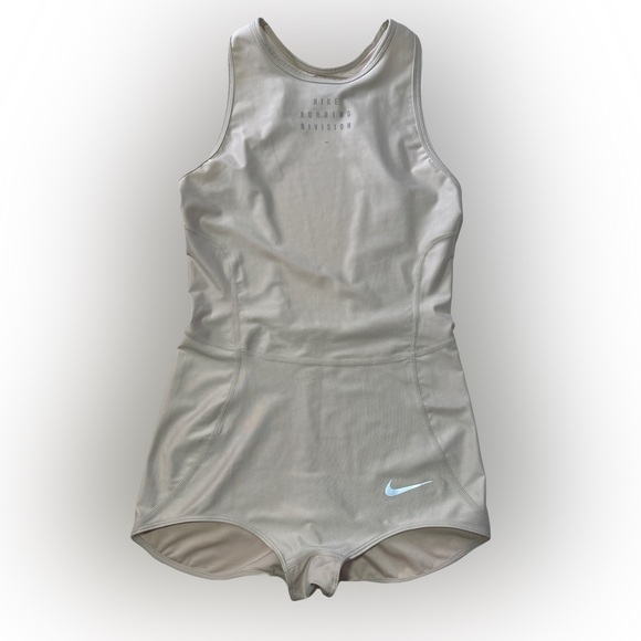 Nike Women’s Run Division Bodysuit shorts - Picture 6 of 6